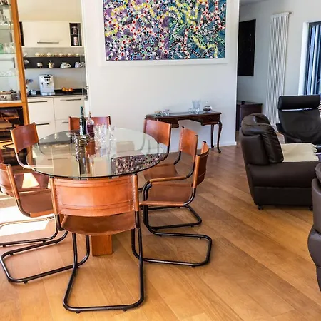 De Belli Villa *
